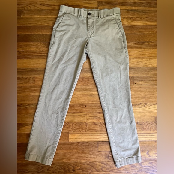 GAP Other - GAP Slim Khaki Pants SIZE 31/32